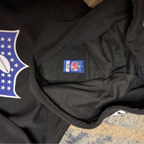 NFL Black and Red Team Apparel Tag - Picture 3 of 4